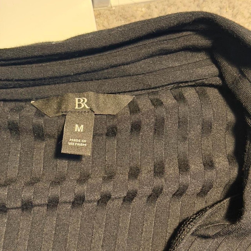Black Ribbed Button-Up Long Sleeve Top - Picture 4 of 4